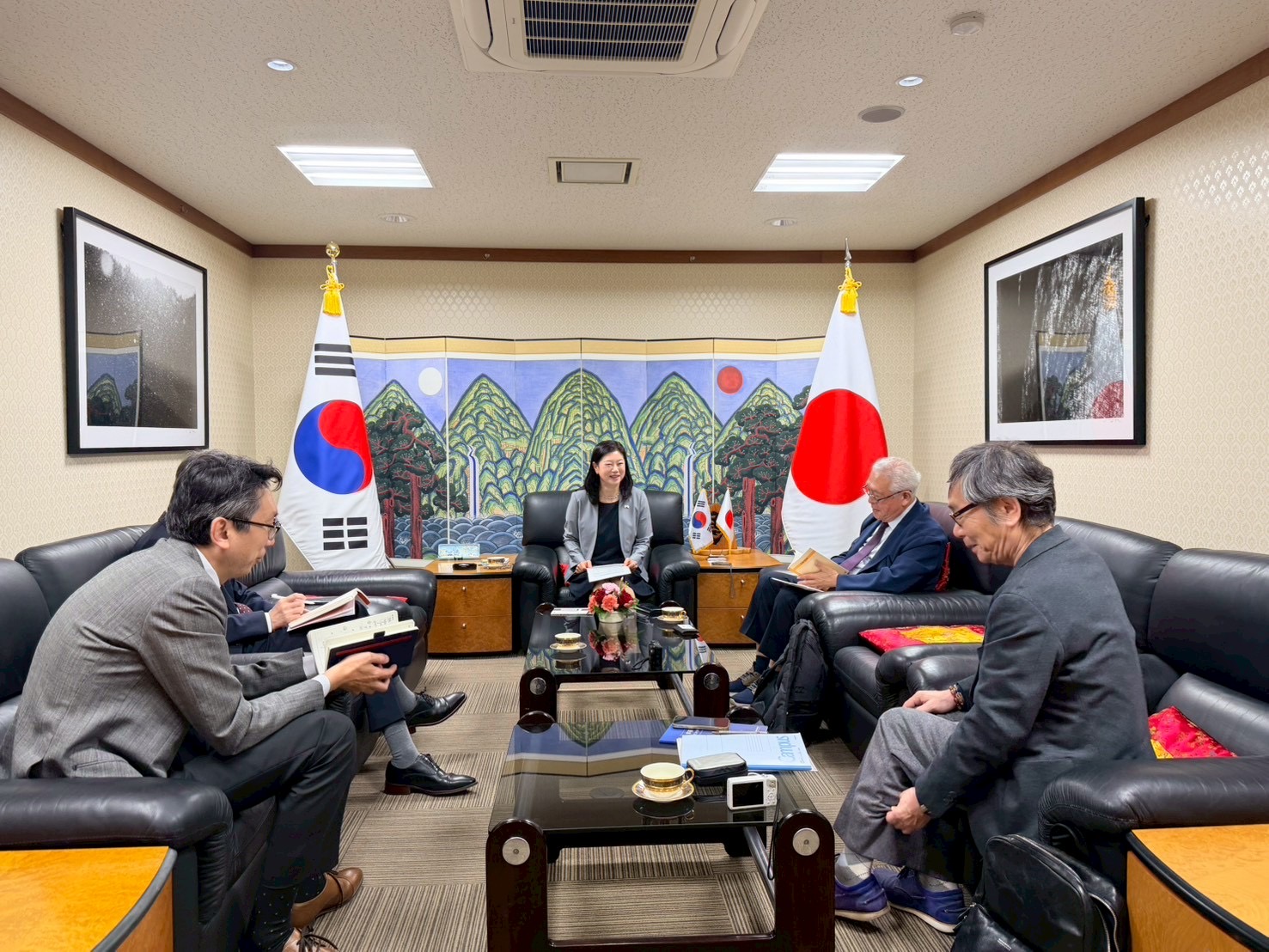 경제월간지 